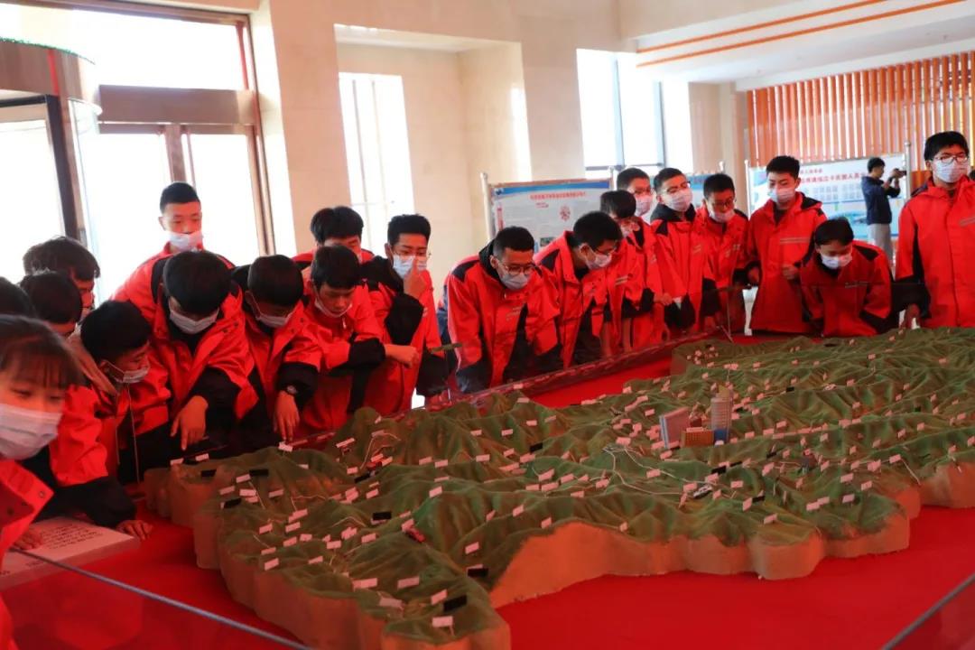 学校与企业对接 理论与实